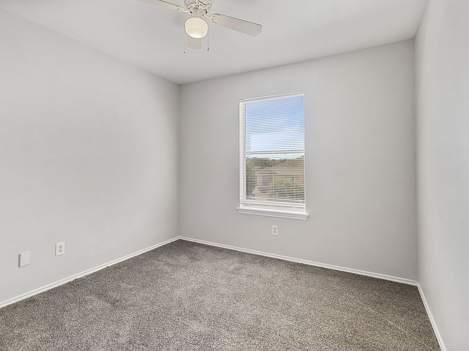 1st image of 10714 Mathom Lndg APT 2