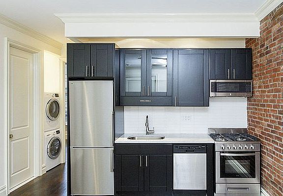 2nd image of 352 E 13th St APT 2