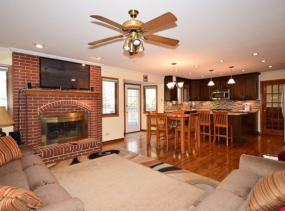 5th image of 143 N Highland Ave