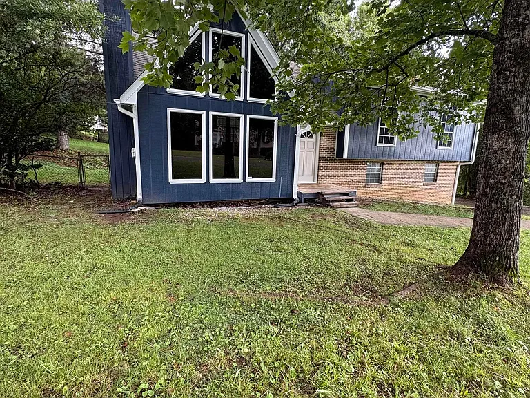 324 Willow Glen Ct — Photo 1
