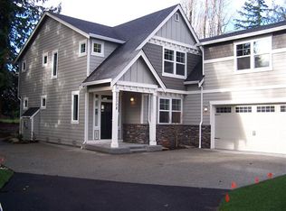 22308 Brier Rd, Lynnwood, WA 98036