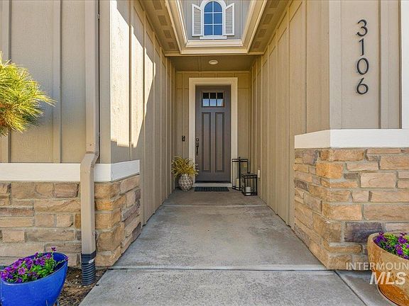 2nd image of 3106 N Gaviola Ave