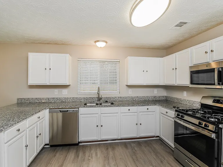 203 Silver Spring St — Photo 8