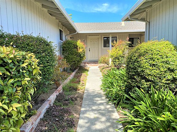 2nd image of 22463 Saint Andrews Ave