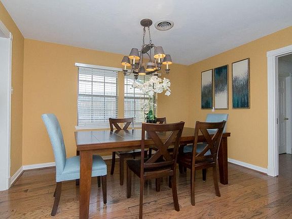5th image of 9719 Lanward Cir