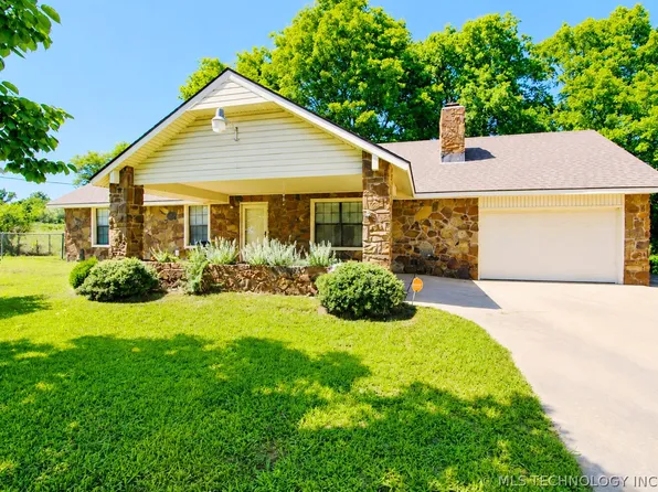 15895 Briar Rd, Morris, OK 74445