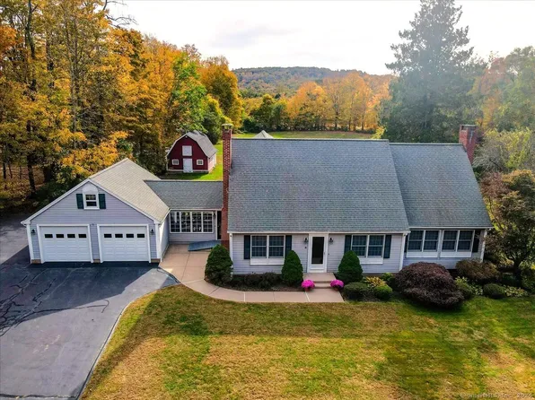 39 Middle Haddam Road, Portland, CT 06480