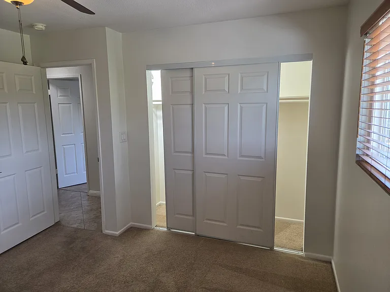 1037 Alta Vista Dr — Photo 32