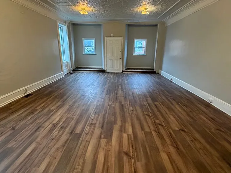 1023 Greenwich St — Photo 12