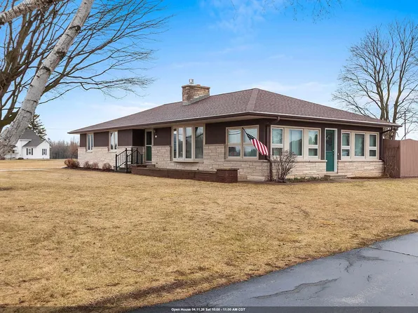 914 S Main St, Mishicot, WI 54228