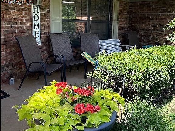Front patio area
