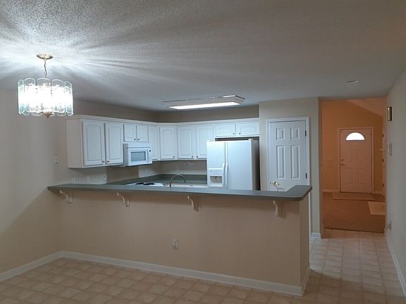 4th image of 113 Linda Kay Ct