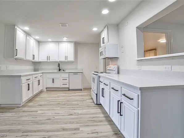 2212 Constantine Ave, Las Vegas, NV 89101