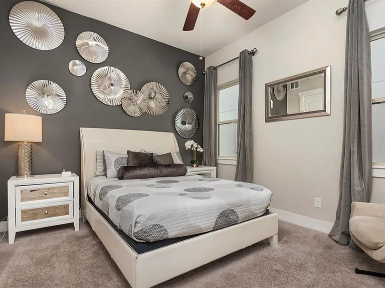 4413 Eli St — Photo 38