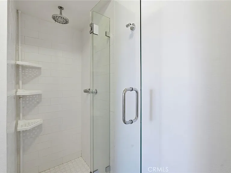 1433 S Beverly Dr — Photo 24