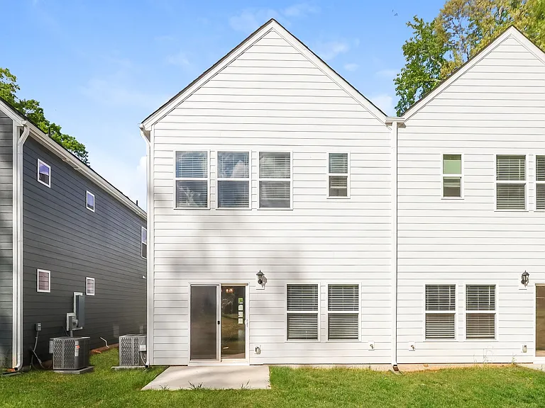 3609 Corbett St — Photo 16