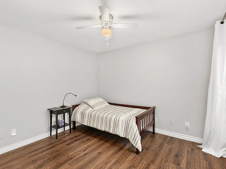 188 Date Ave #1 — Photo 11
