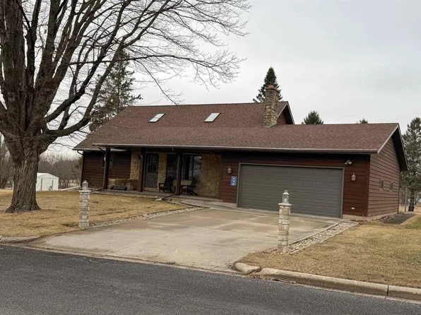 215 South Park Street, Livingston, WI 53554