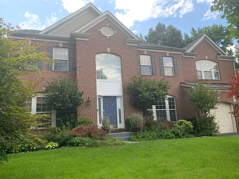 9910 Farm Pond Rd — Photo 31