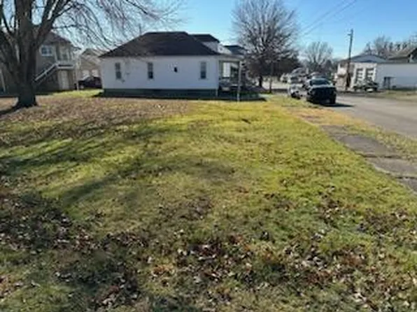 8 Maple Avenue, Moundsville, WV 26041
