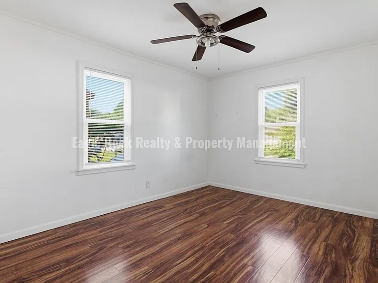 4341 N Iroquois Ave — Photo 10