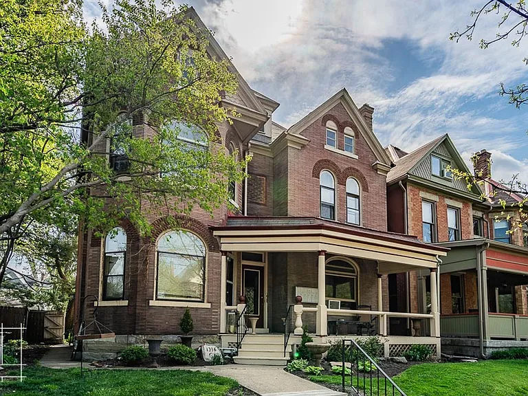 1316 Neil Ave — Photo 1