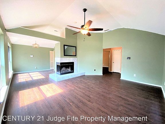 2nd image of 1514 Summerwind Ln