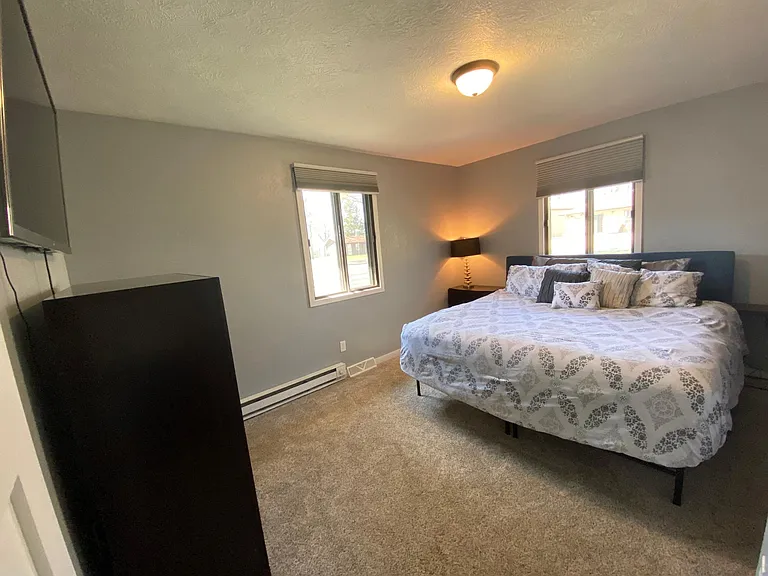 5731 S Shore Dr — Photo 13