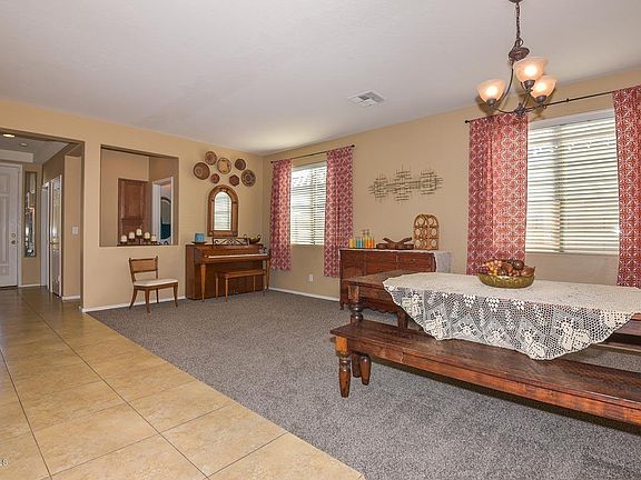 4th image of 2231 W Oyer Ln