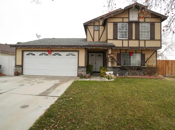 2651 Avoca St, Lancaster, CA 93535