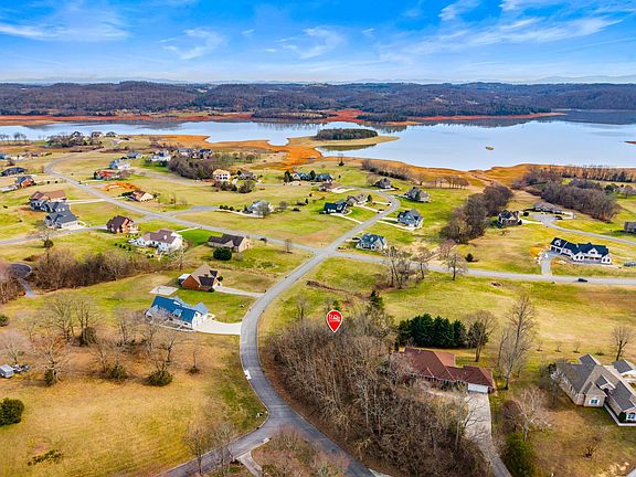 3rd image of 9019 Paradise View Dr