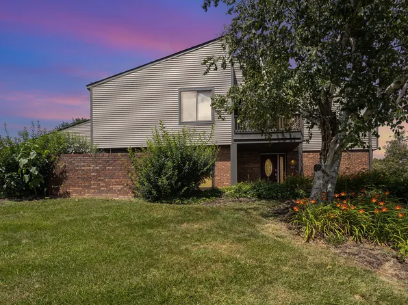 2820 Dry Ridge Ct, Villa Hills, KY 41017