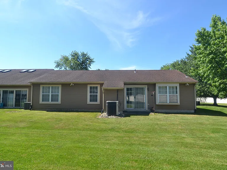 4004 Adelaide Dr — Photo 18