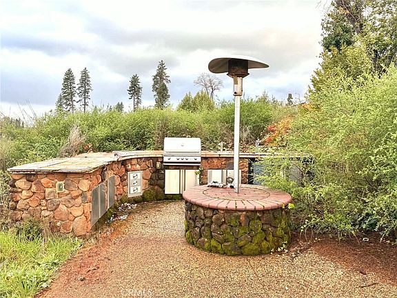 4th image of 6020 Crestview Dr