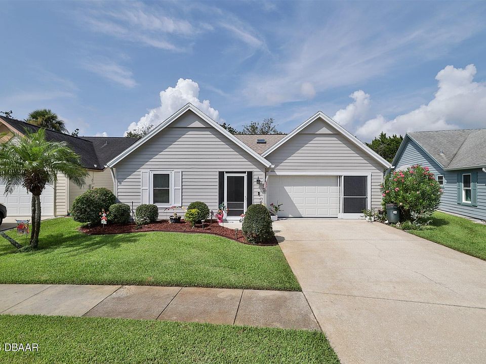 1st image of 814 Pine Shores Cir