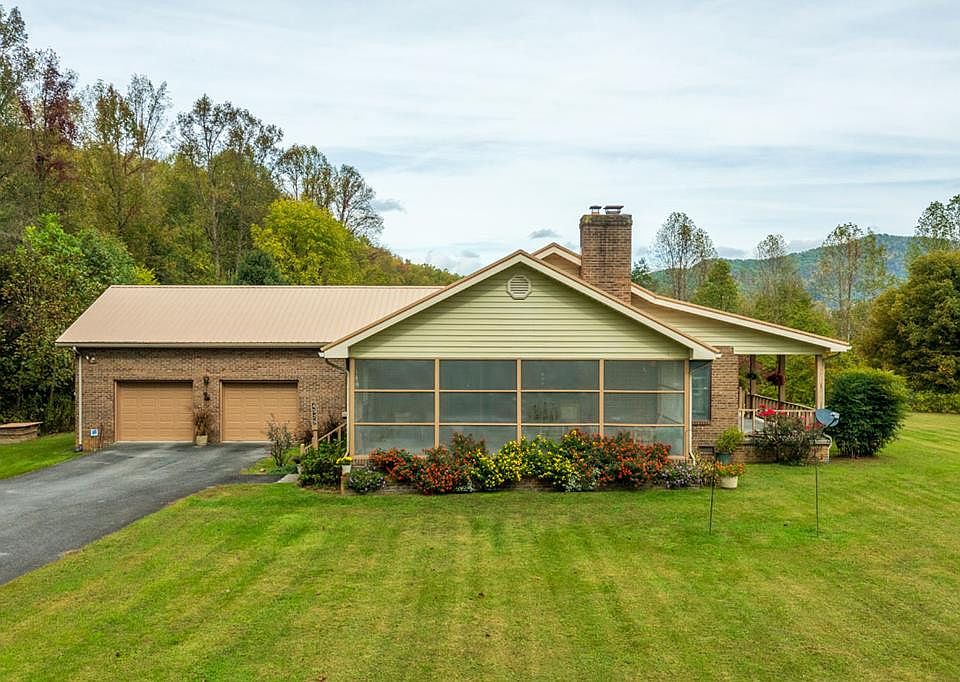 4529 Hooper Hwy, Cosby, TN 37722 | Zillow