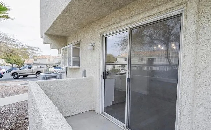 708 Anne Ln — Photo 10