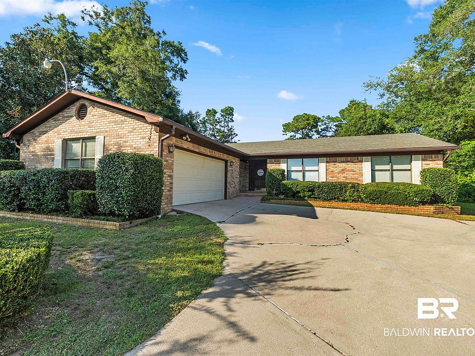 1st image of 102 Jewel Cir