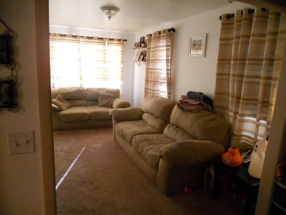 3rd image of 24 Hilton St