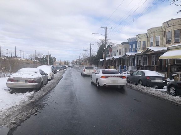 5th image of 1832 W Glenwood Ave