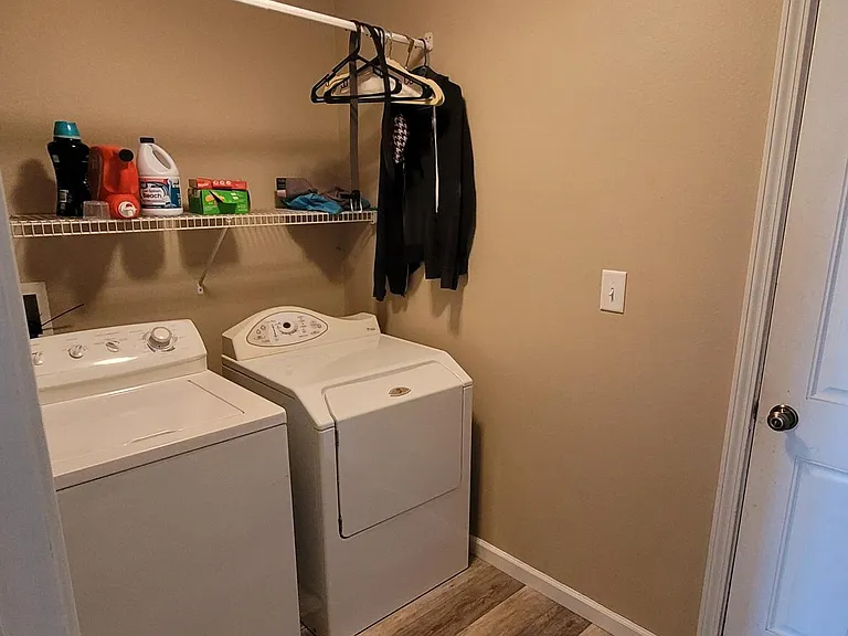 3233 Hopkins Ct — Photo 13