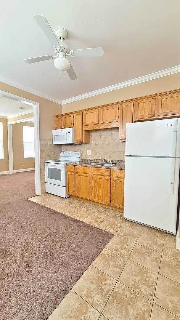 1 bed, 1.0 bath, 600 sqft, $1,865 — Photo 1