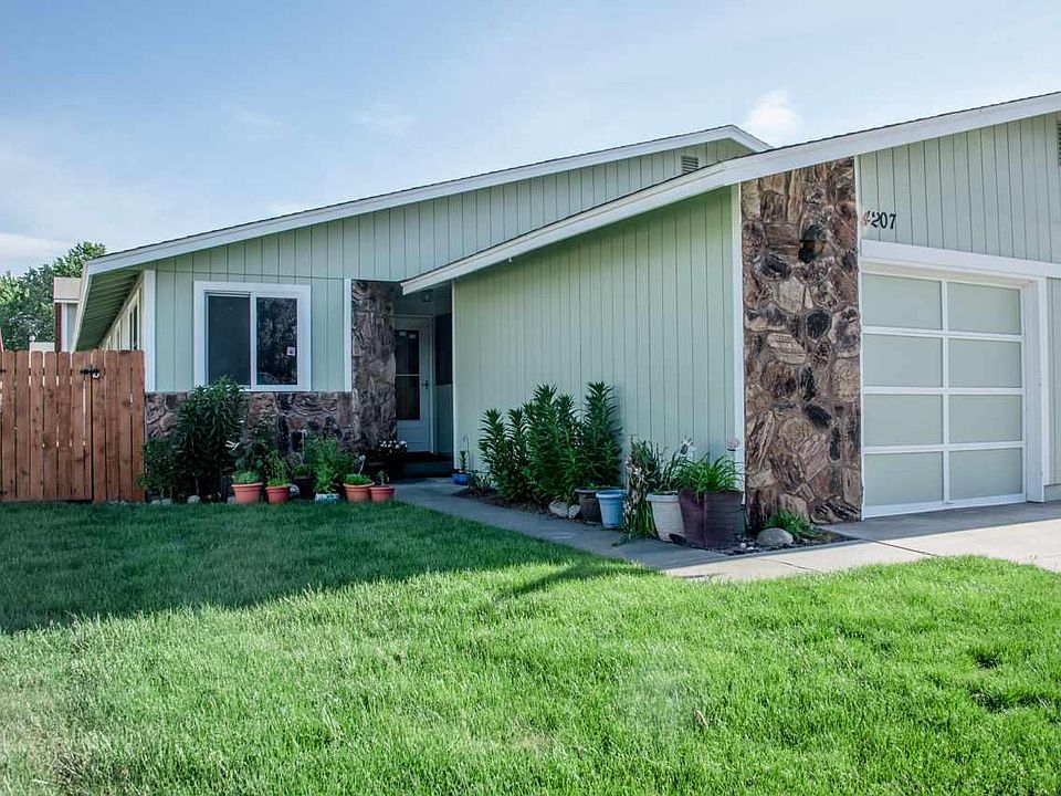 1st image of 4207 W Klamath Ave