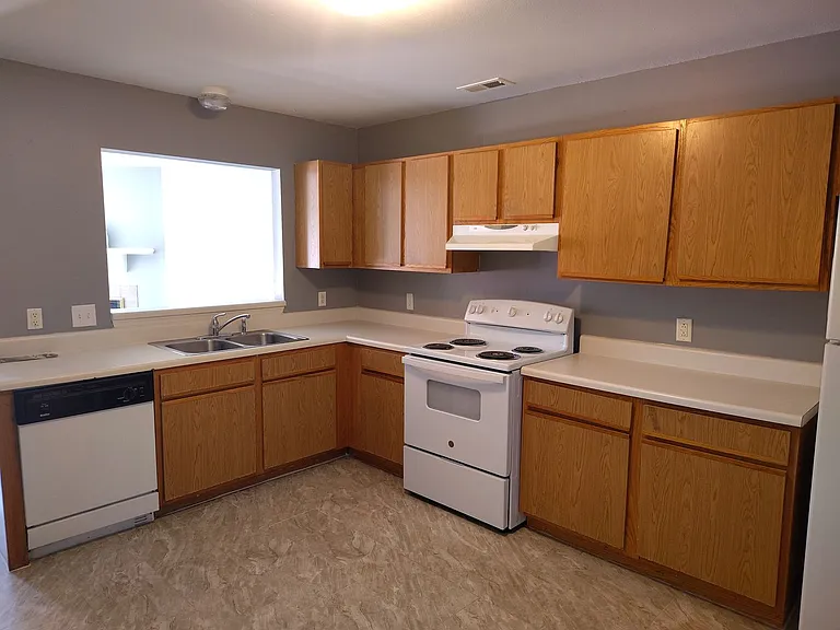 995 W Pueblo Dr — Photo 6