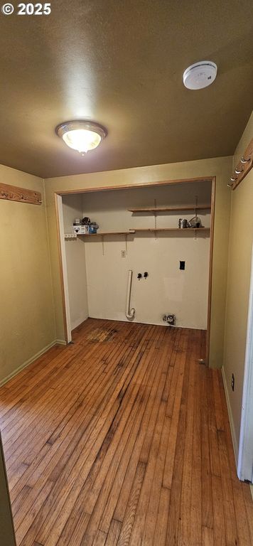 420 W D Ave, Drain, OR - View 6