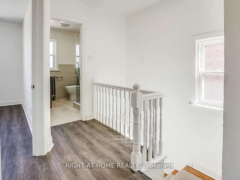 1738 Bayview Ave — Photo 8