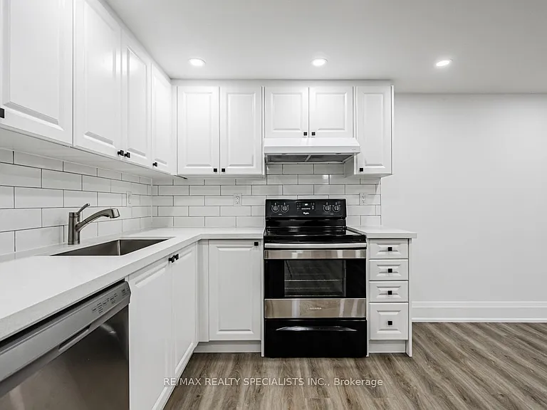 12 Deeth Dr #BASEMENT — Photo 16