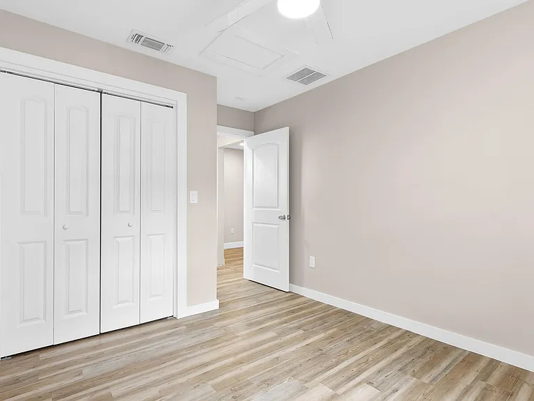 3909 Willbert Rd #B — Photo 12
