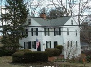 165 Main St, Farmington, CT 06032