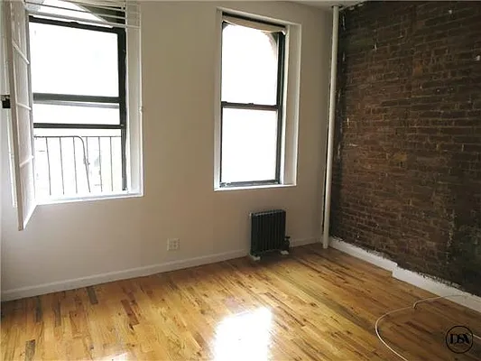 Rented by DSA Realty | media 29